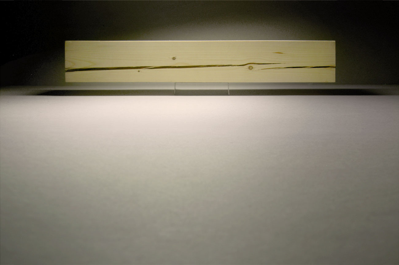 ławka z drewna sosnowego